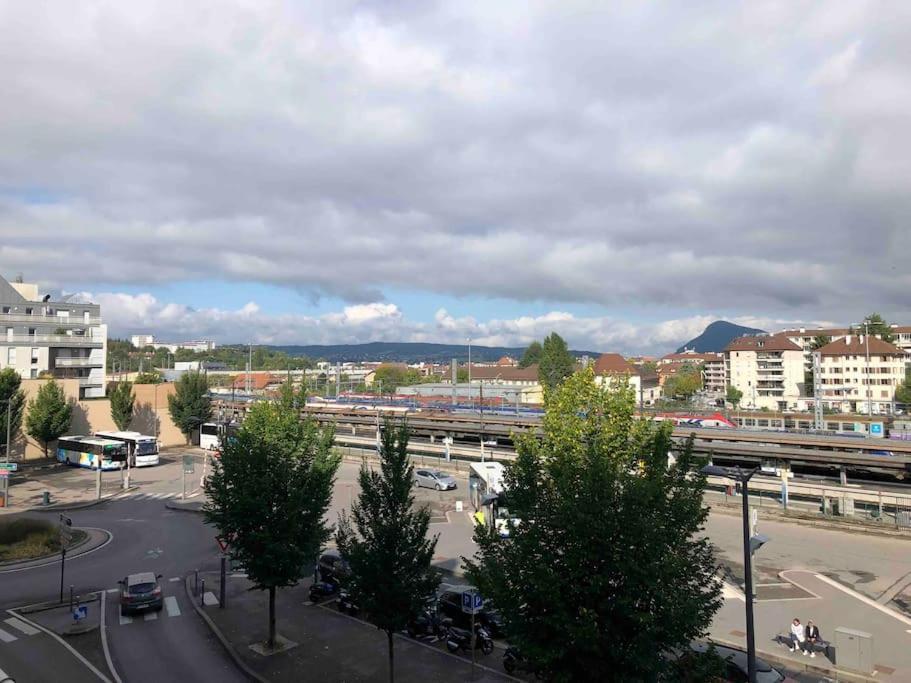 Appartement T3 70M2 Lumineux Proche De La Gare Annecy Exterior foto